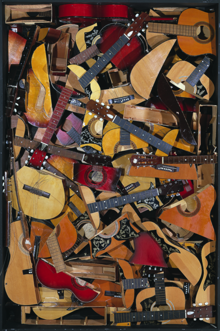 Arman Hommage to cubism guitares RVB