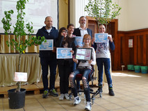 Prix "coup de cœur développement durable" remis au collège Lucien Herr à Altkirch (68) par Ludovic des Robert, EDF